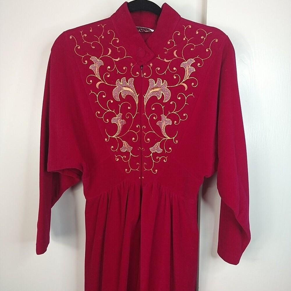 VTG Vanity Fair Embroidered Red Velour Long House Coat Dress Robe 1/2 Zip Sz S